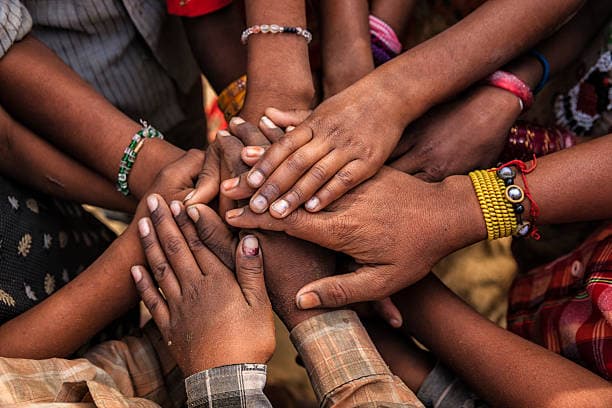 group_of_hands